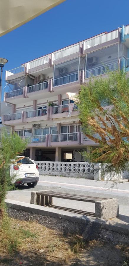 Breeze Apartments Peraía Extérieur photo